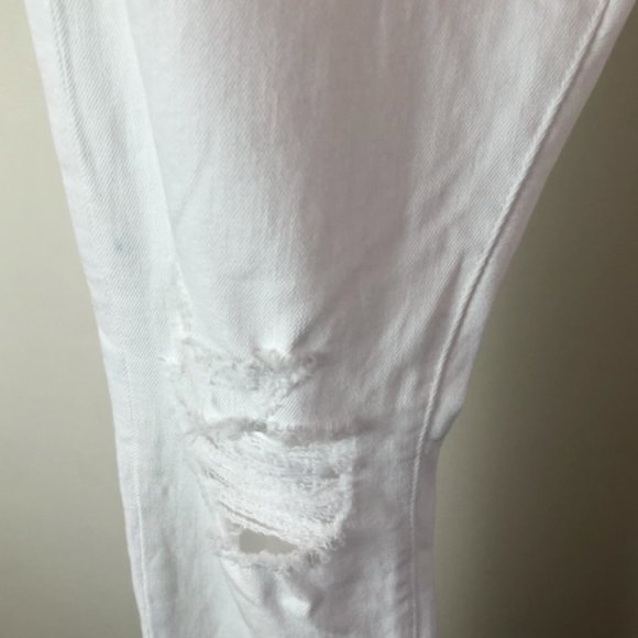 Frame Le Beau Distressed High-Rise Straight-Leg Jeans - Picture 10 of 10